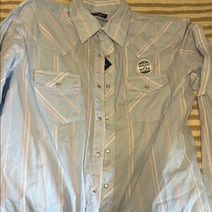 Wrangler Blue and White Casual Button Down Shirt